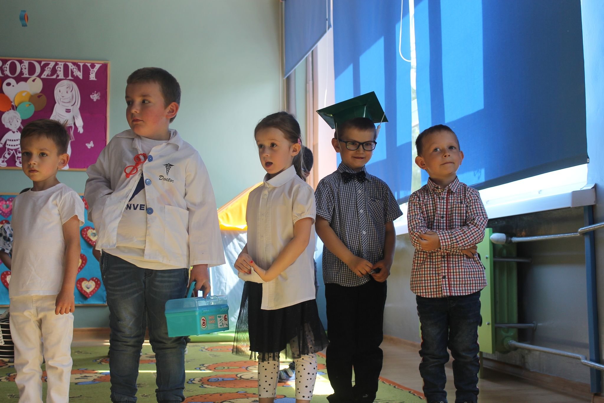 Przedszkole przy Szkole Sp.11 w Zawierciu - „Zawody naszych rodziców” z okazji Dnia Rodziny !